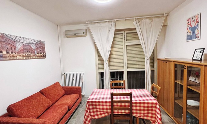 Prato Centenaro Apartamento | Niguarda Care Stay, 100 meters from the entrance of Niguarda Hospital