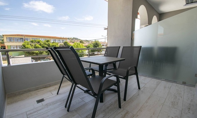 Nikita Hotel | Nikiti Central Suites 3 by Travel Pro Services