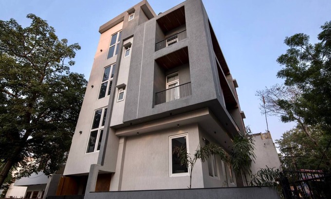 Lalkothi Apartamento | Nivriti BnB Fully Automated Luxury
