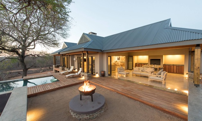 Hoedspruit Casa | Nkanyi House-casa ecológica de lujo en una finca de vida silvestre cerca del parque Kruger.