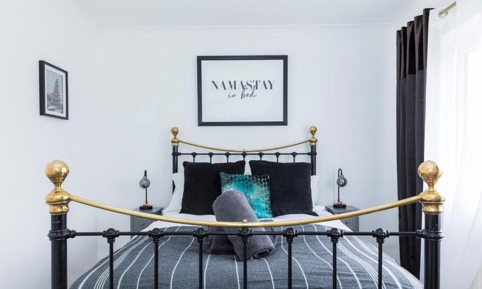 Layer Marney Casa | No.19