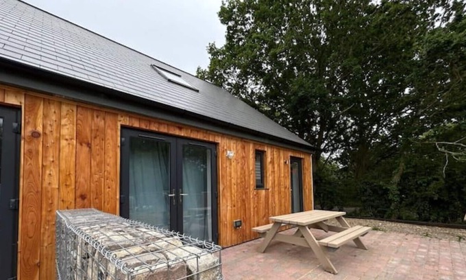 Foxley Cabaña | No.8 Mouse Hole, Norfolk