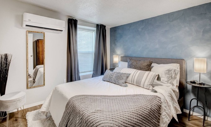 University Heights Casa | Nob Hill Oasis B | 1 Bed, 1 Bath
