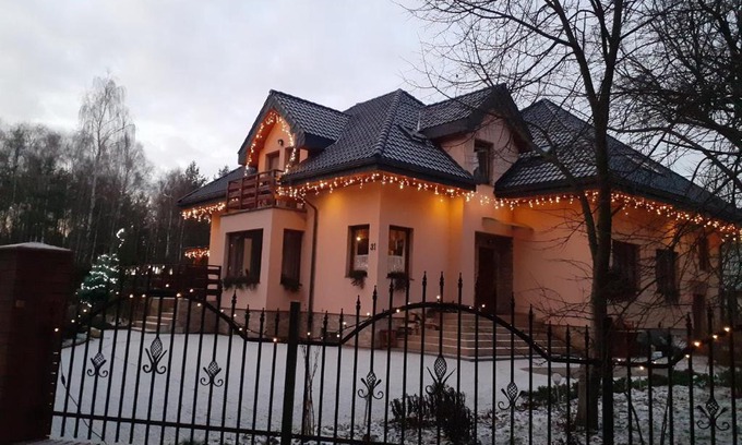 Lochowo Casa | Noclegi Pod Dębem, Pulandia Brzózki