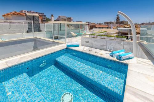 La Goleta Apartamento | Noemi Centro Penthouse in Malaga by Solaga Holiday Homes