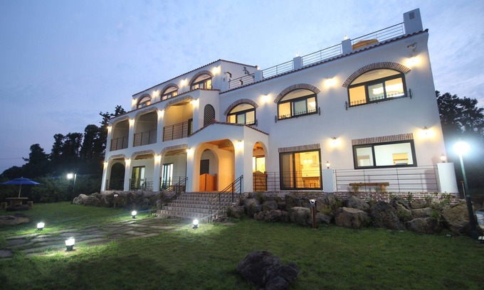 Gangjeong-dong Casa | Nomad Pension in Jeju