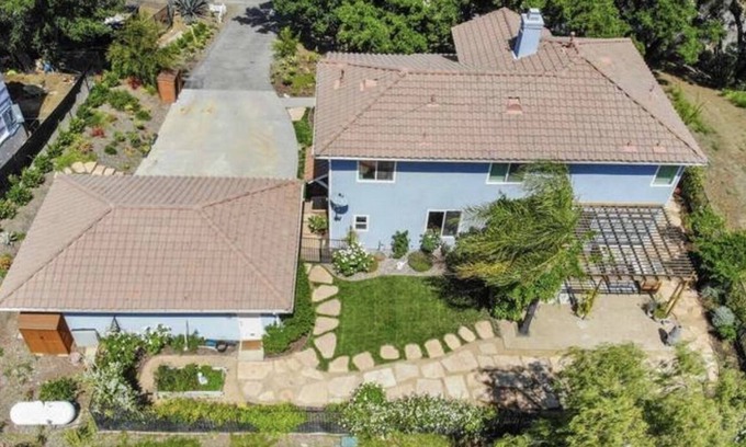 Malibu Casa | Nordic Farmhouse in Malibu Wine Country