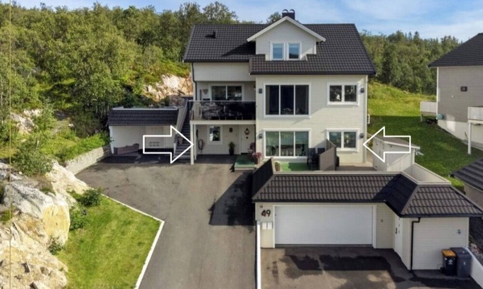 Tromso Apartamento | Norhernlight Luxus home -5 min AirPort-free park