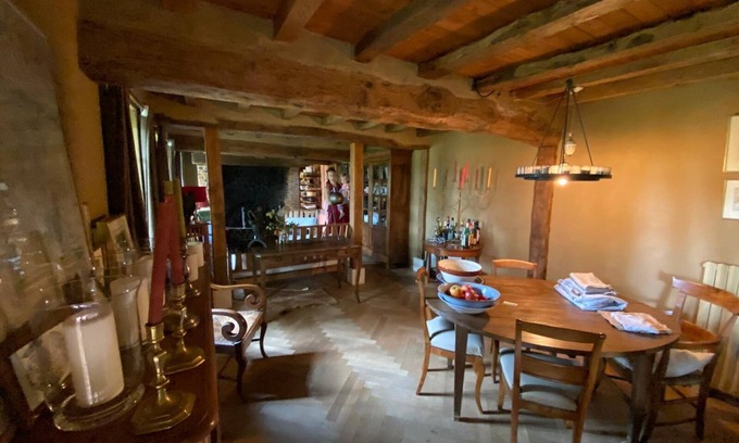 Saint-Honore Cabaña | Norman cottage with sauna, fireplace and garden