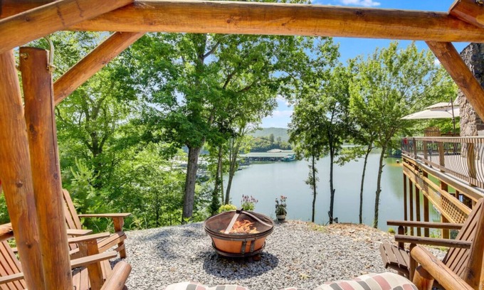 New Tazewell Casa | Norris Lake Cabin – Game Room, Dock & Stunning Views