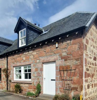Avoch Casa | North Coast Property - Avoch Beach House - Luxury house with sea views