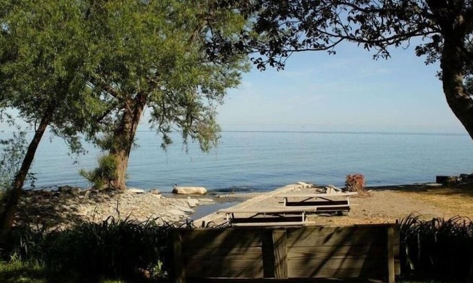 North East Casa | North East Lake House Apt #1