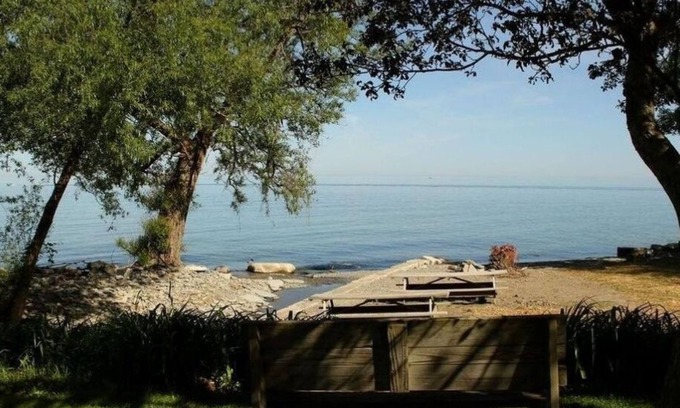 North East Casa | North East Lake House Apt #3