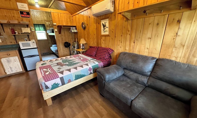 Fort Kent Cabina | North Maine Cabin 1 WiFi Trails All-Season