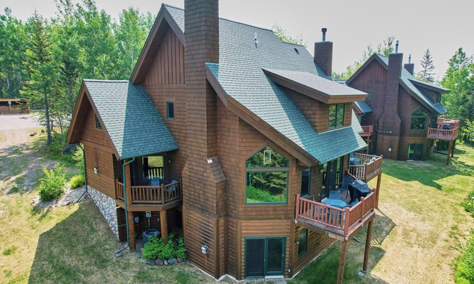 Lutsen Casa | "North Shore Retreat" Lutsen 5 habitaciones / 4 baños (para 14) * Garantía de precio *