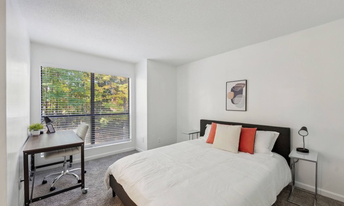 Winston - Salem Apartamento | Northcliffe 405 I Fully Furnished 2 Bedroom 2 Ba