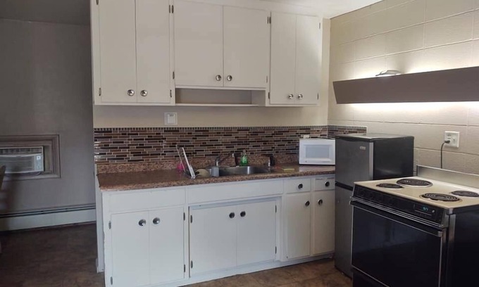 Jamestown Hotel | Norway Inn