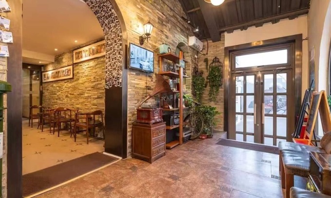 Dongcheng Hotel | Nostalgia Hotel (Beijing Confucius Temple and Imperial College Museum & Gui Street）