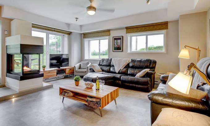 Chateau-Richer Apartamento | Nouveau - Bord de fleuve, Mont Sainte-Anne et + !