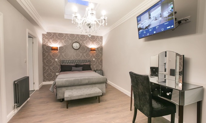 Wymondham Apartamento | Número 10 The Abbey - Fairhaven Woodland Apartment