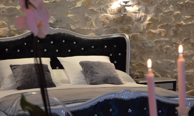 Bernis Casa | O2suites ambiente barroco con jacuzzi privado