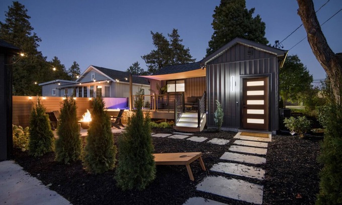 Beulah Casa | Oar House- Hot Tub, 12 Minutes to Crystal Mountain