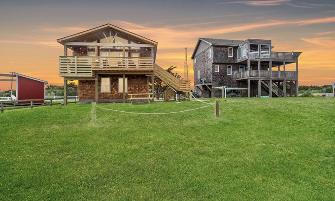 Rodanthe Casa | OBX Family Home and additional Beach Cottage