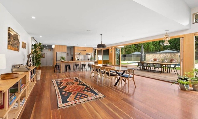 Torquay Casa | Ocean Acres Retreat: Pool, Spa and Tennis Court