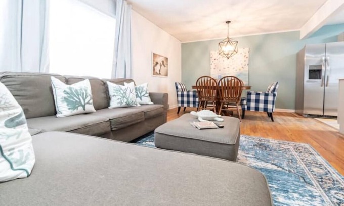 Benson Apartamento | Ocean & Calm Vibes in Omaha