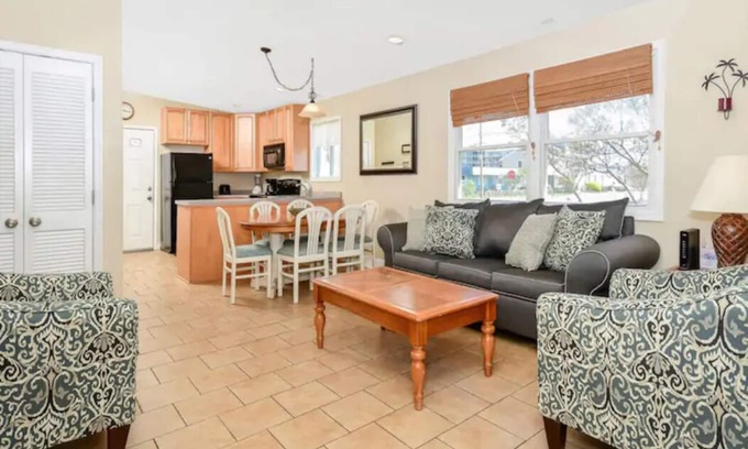 Little Salisbury Casa | Ocean City Bayside Retreat Unit A - Cozy Family Getaway Near Beach & Dining!