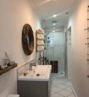 Brean Apartamento | Ocean Drive Boutique Apartment continental Breakfast & Tray