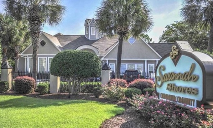 Vaught Apartamento | Ocean Escape at Savannah Shores 1mile to the beach