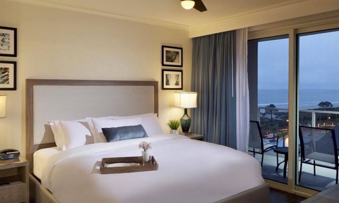 Hilton Head Island Apartamento | OCEAN FRONT, PRIVATE BEACH Luxury Suite with Balcony sleeping 8 adults