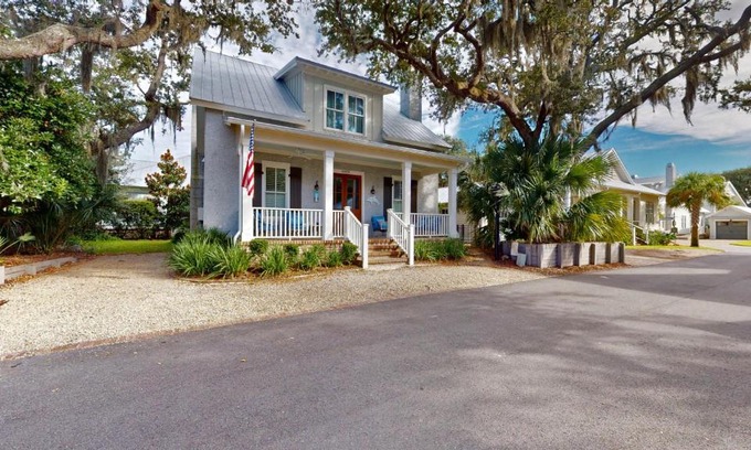 Jekyll Island Casa | OCEAN HUES OCEAN OAKS home