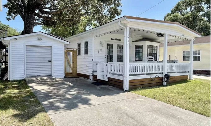 Myrtle Beach Cabaña | Ocean Lakes Beach Cottage!