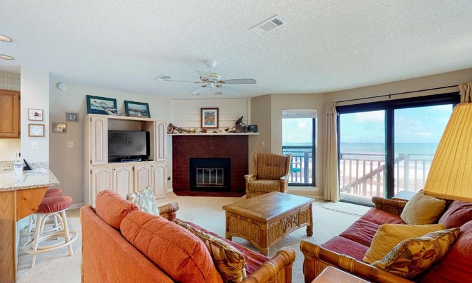 East End Casa | Ocean Mile H-6