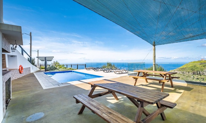 Faja da Ovelha Apartamento | Ocean Panorama Apartment 1 by Madeira Sun Travel