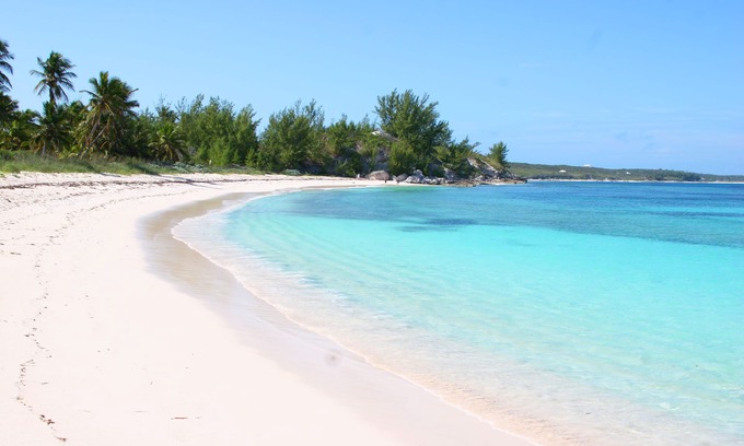 Governor's Harbour Cabaña | Ocean Sounds Cottage - 5 minutos a pie de la playa de Twin Coves