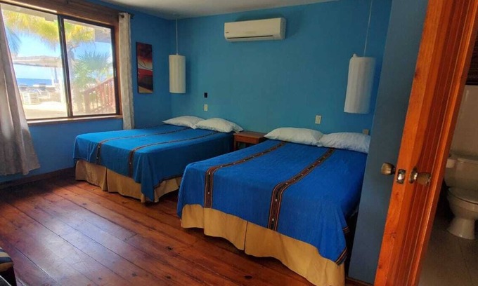 Antoneys Cay Complejo | Ocean View Double West End Land's End Hotel Resort Roatan Honduras