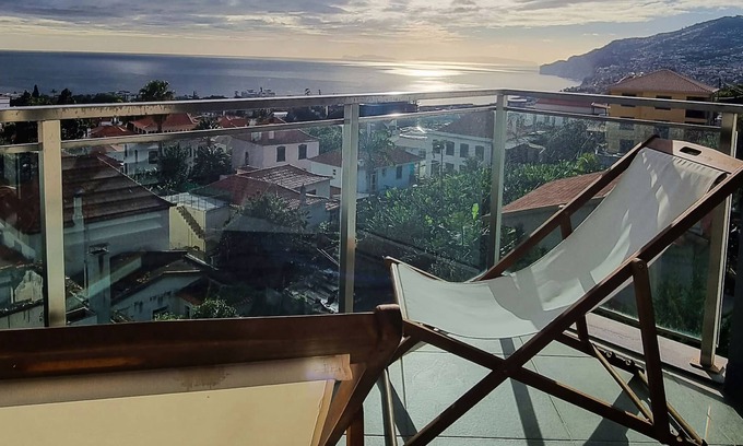 Santo Antonio Apartamento | Vista al Mar, Amanecer y Atardecer en un Solo Lugar