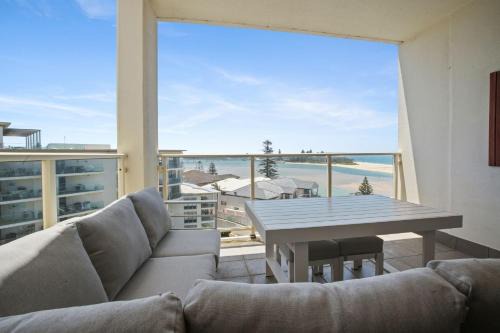 The Entrance Apartamento | Ocean Views Unit 22 - The Entrance