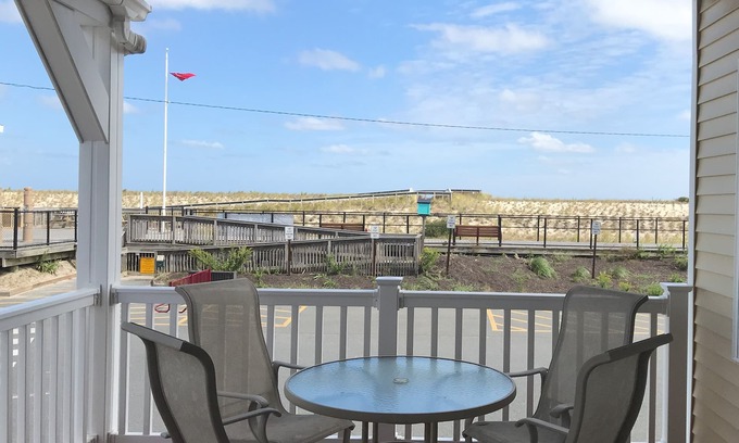 Ortley Beach Casa | Casa familiar frente al mar 2 unidad del primer piso, 2 años nuevo, frente a la playa, estacionamiento, insignias