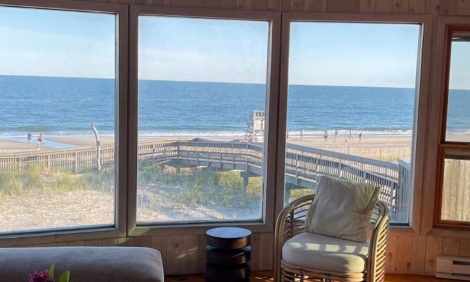 Ocean Beach Casa | Oceanfront, beautiful 4-bedroom house in Fire Island. Panoramic views.