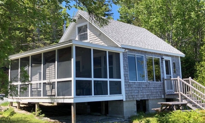 Steuben Cabaña | Oceanfront Cottage, Spectacular Views. Hodgkins Haven