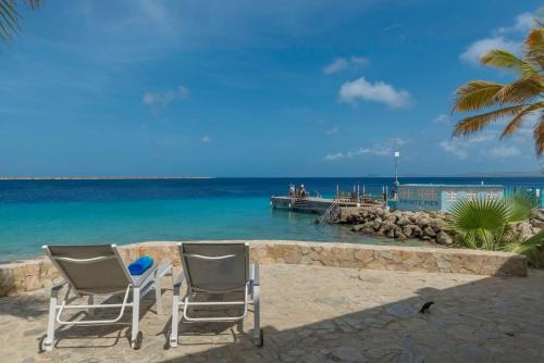 Kralendijk Apartamento | Oceanfront Deluxe Apartment Blue Marlin at Den Laman