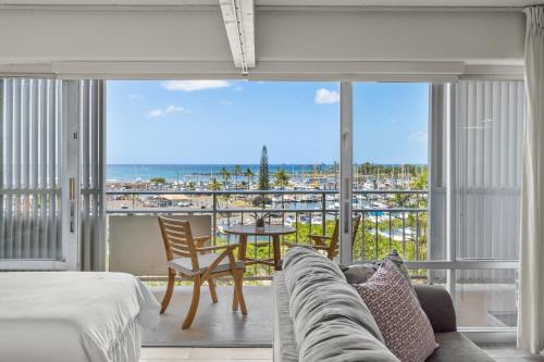 Waikiki Apartamento | Oceanfront Oasis in Ilikai Hotel apts