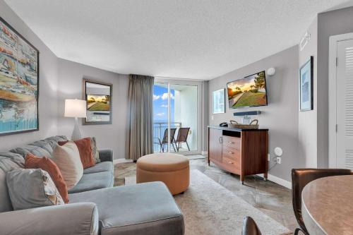 Downtown Myrtle Beach Casa | Oceanfront Perfect Couples Getaway