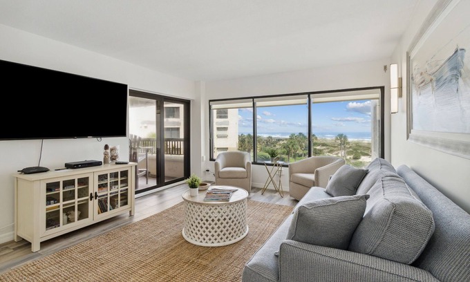 Amelia City Condominio | Oceanfront | Private Balcony | 3rd Floor Amelia Surf and Racquet Condo