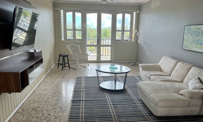 Cerro Gordo Apartamento | Oceanside Oasis steps from the Beach