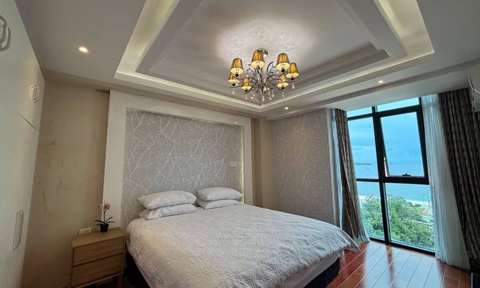 Bouvet Island Casa | Oceanview | Netflix (3 br, 4 beds) 2 nights min